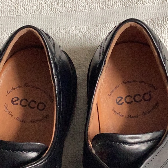 ECCO Men’s dress shoes - Picture 4 of 5